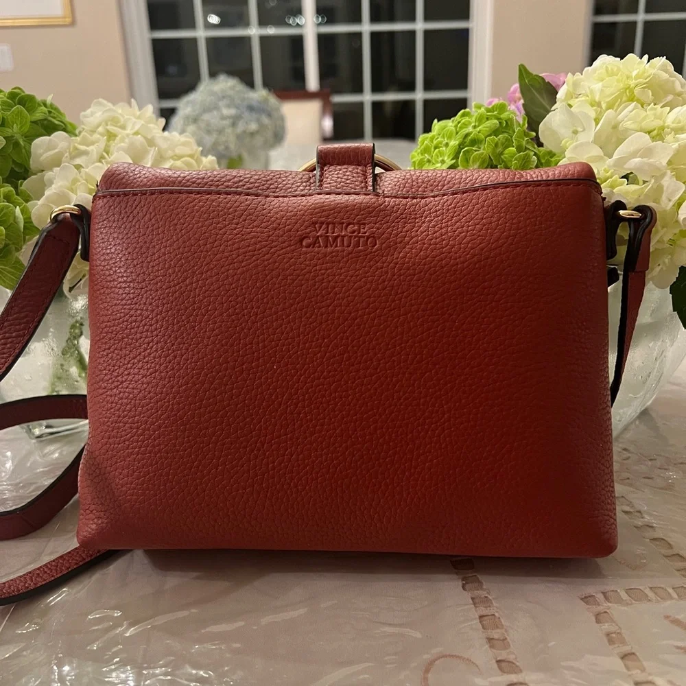Vince Camuto -NWT Ruthie Small Crossbody Handbag Purse Black Leather MSRP $158